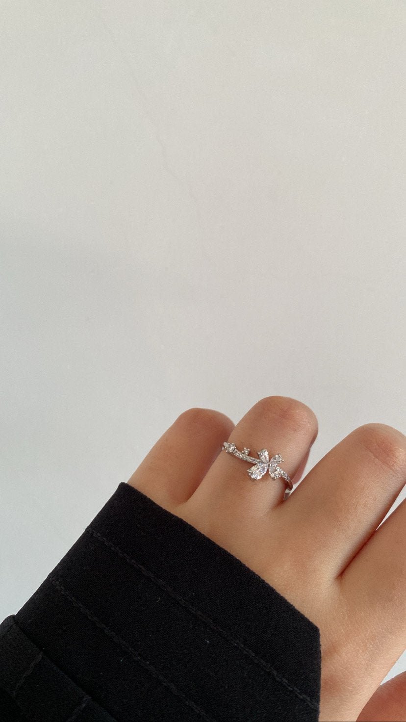 Flower ring