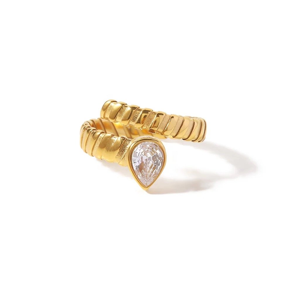 Akira ring