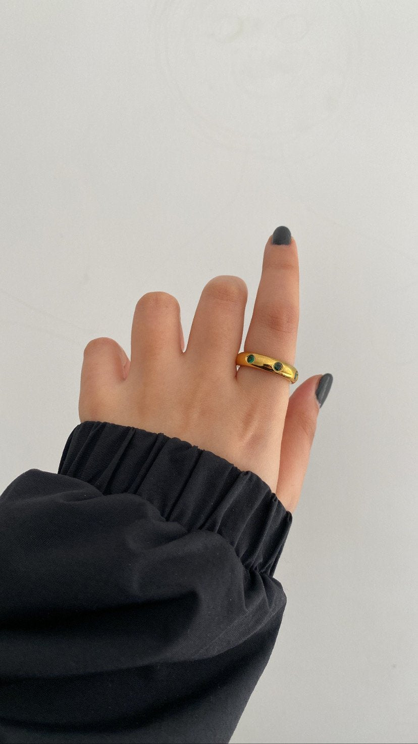 Lizzie ring