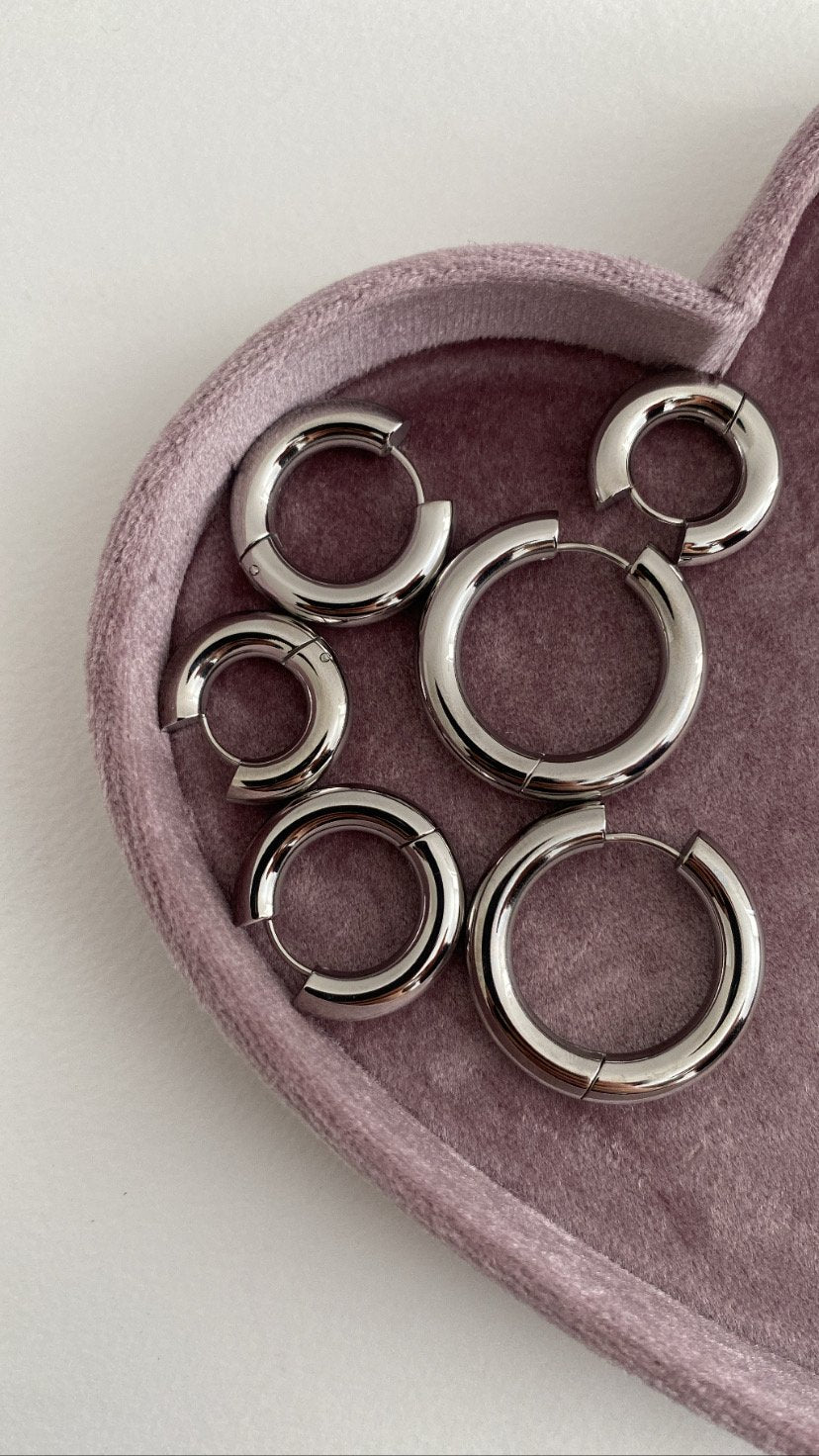Chic hoops