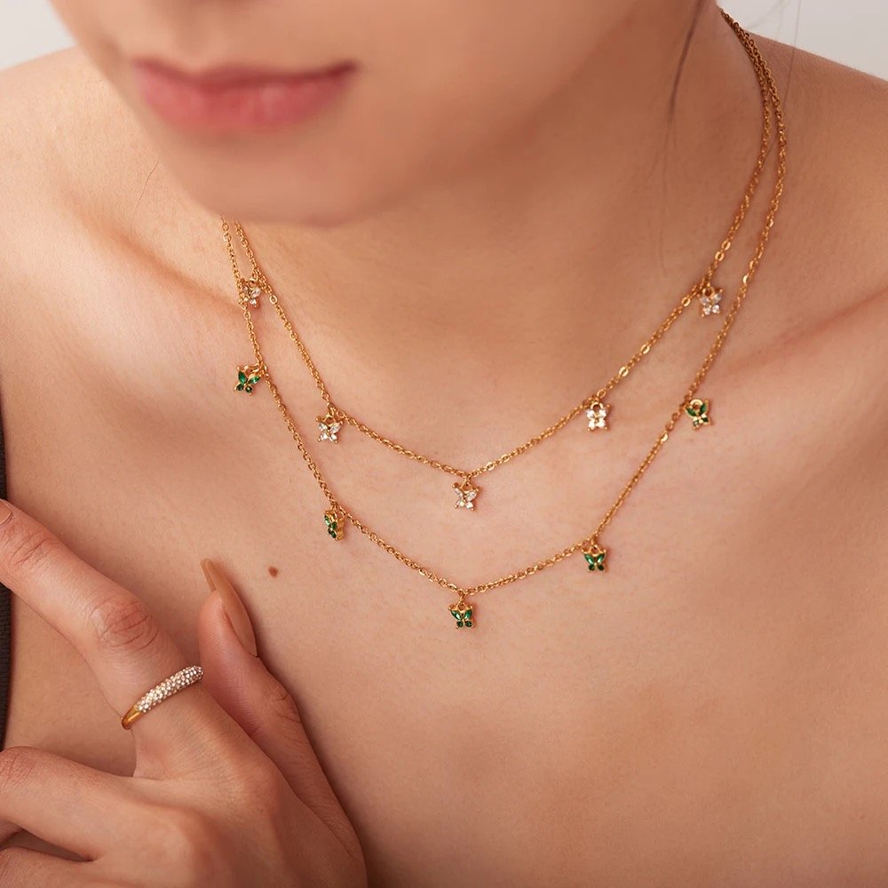 Vela necklace