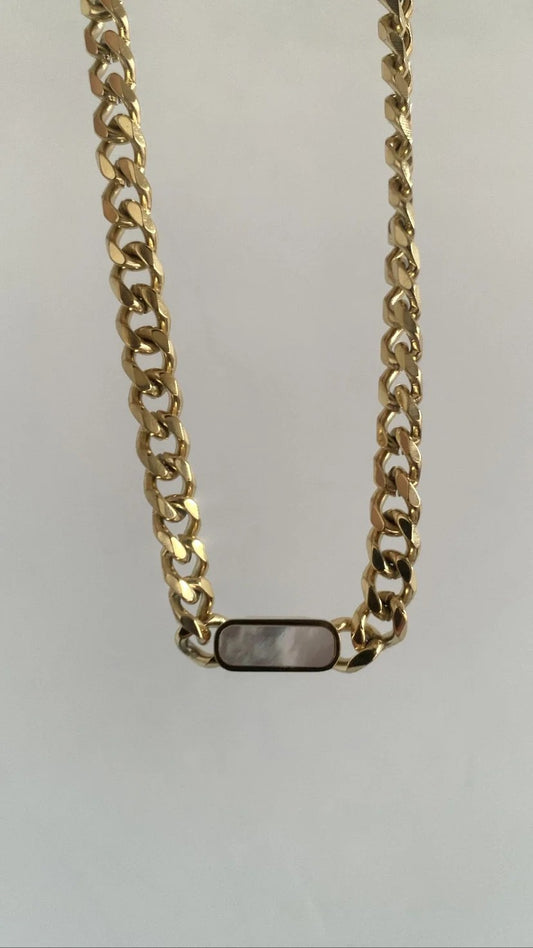 Bezel necklace