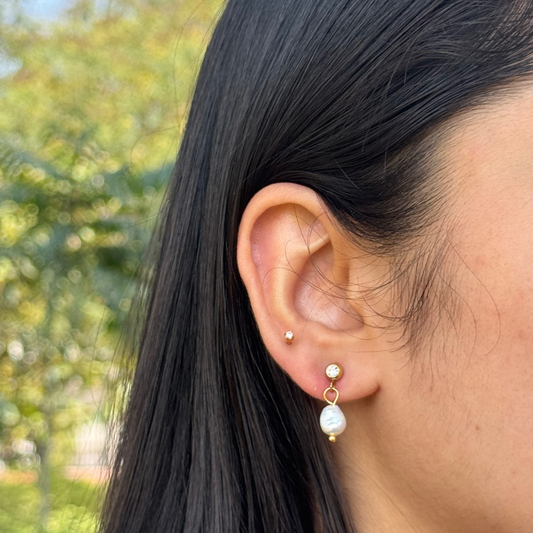 Pearl drop earrings
