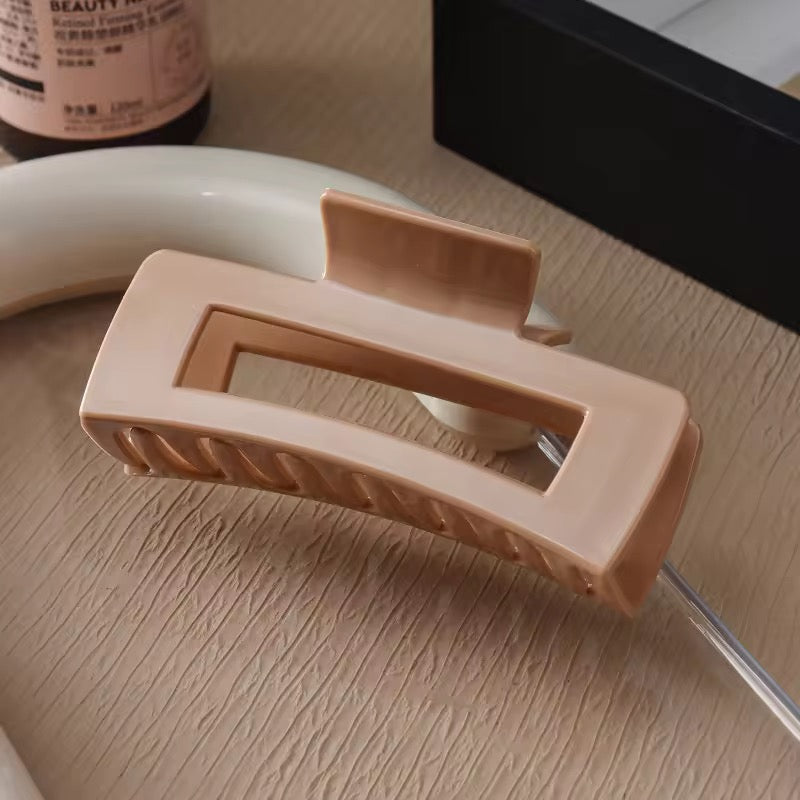 Silicone bendable claw clip