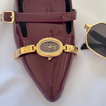 Lady martha oval dial watch