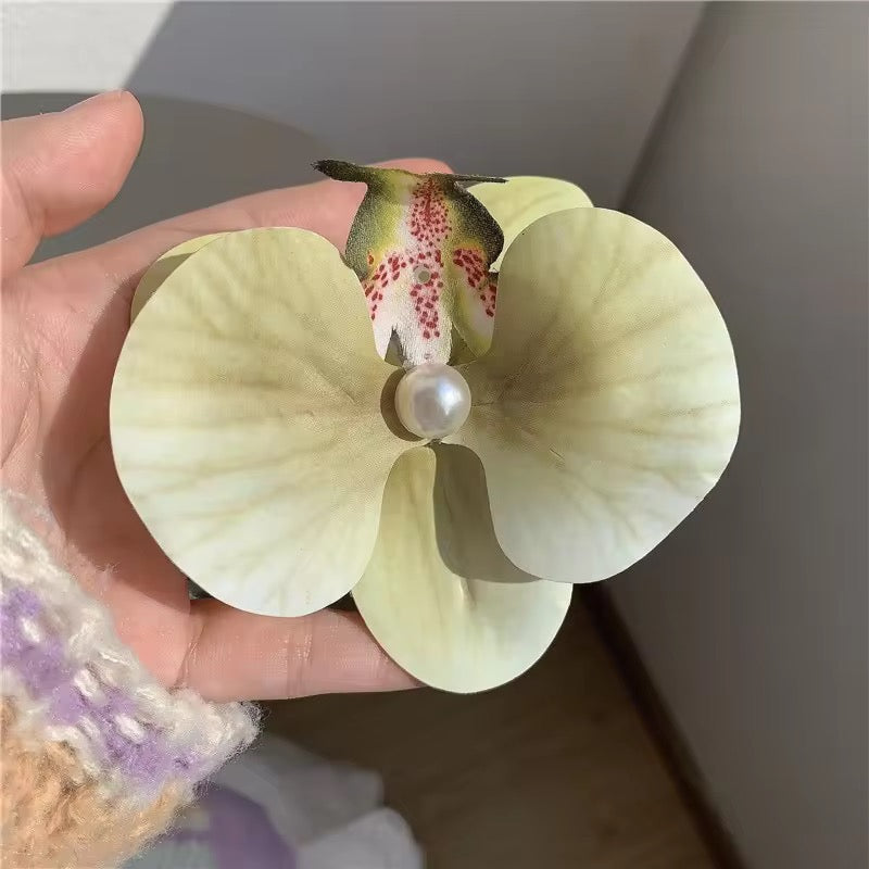 Island girl clip