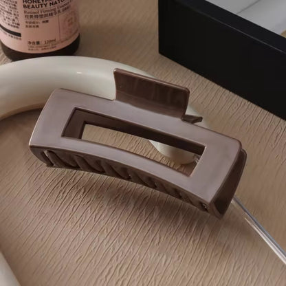 Silicone bendable claw clip