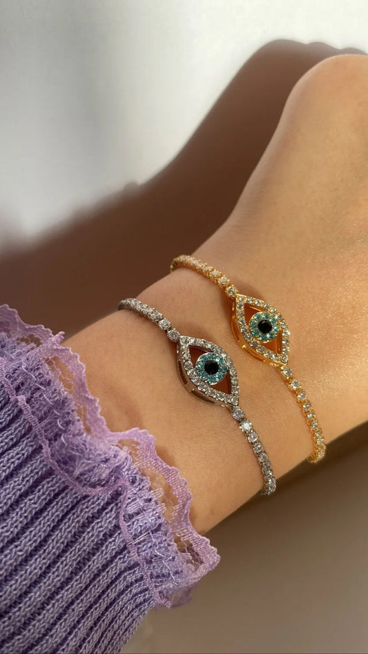 Blue eye bracelet