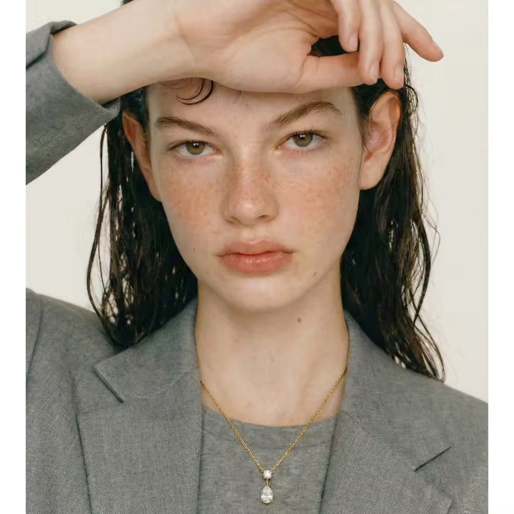 Pear cut necklace