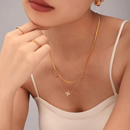Bloom drip necklace