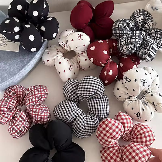 Daisy scrunchies