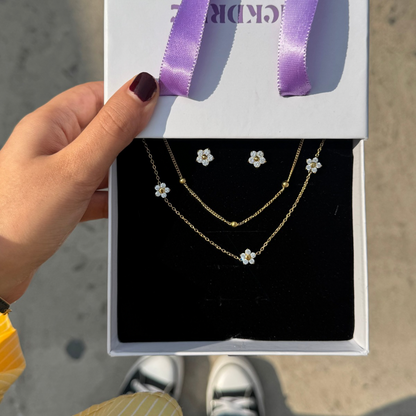 Layered primrose necklace