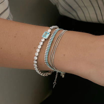 Blue hues bracelet