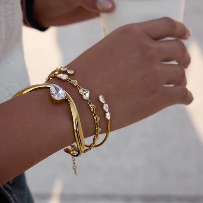 Social cuff bracelet