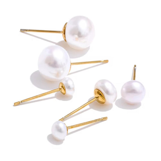 Pearl studs