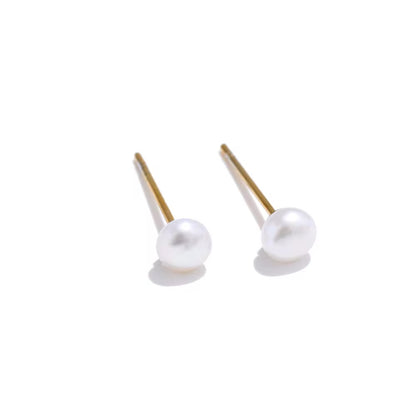 Pearl studs