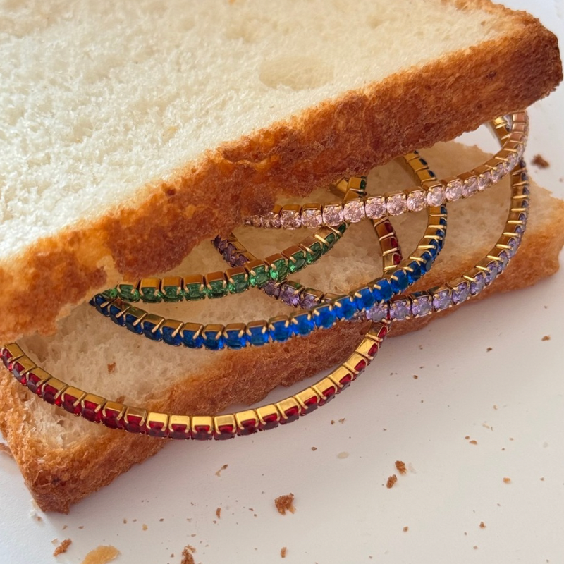 Raunak tennis bracelet