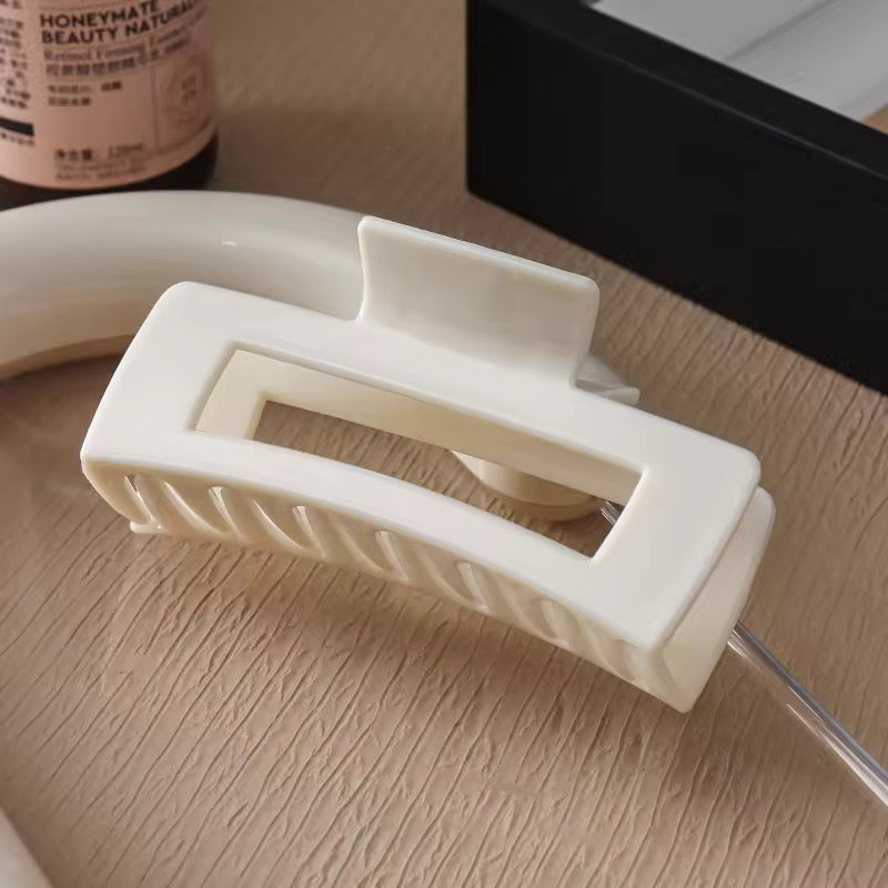 Silicone bendable claw clip