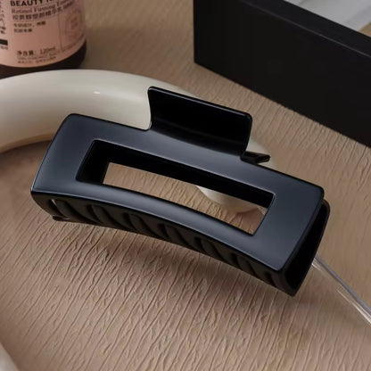 Silicone bendable claw clip