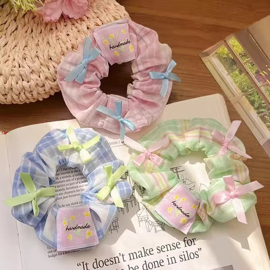 Rapunzel scrunchie