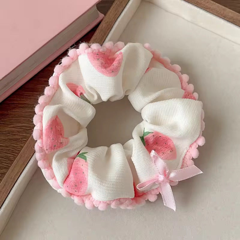Tiana scrunchie