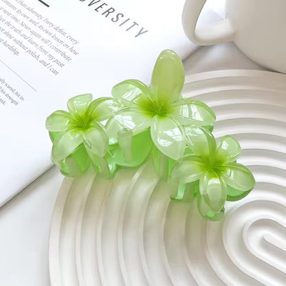 Trio flower clawclip