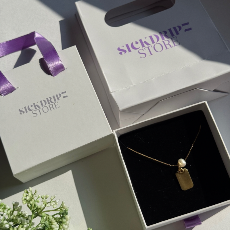 Engraved Charm necklace