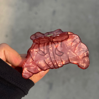 Croissant claw clip