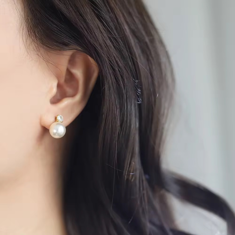 Soft elegance earrings