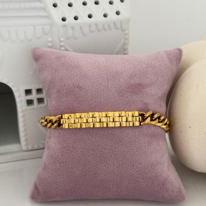 Moonlit bracelet