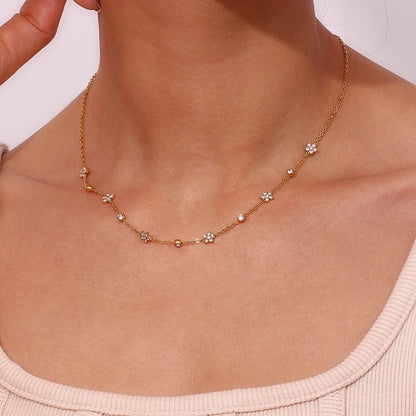 Saretee necklace