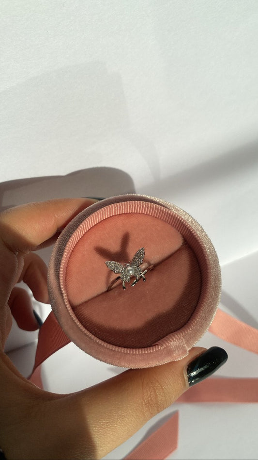 Monarch ring