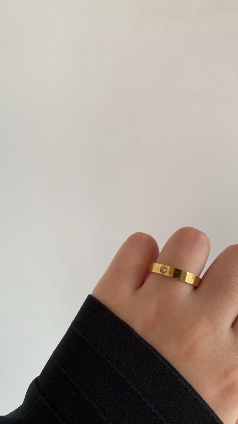 Tiny Genice  ring
