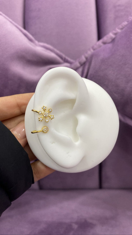 Flower earcuffs