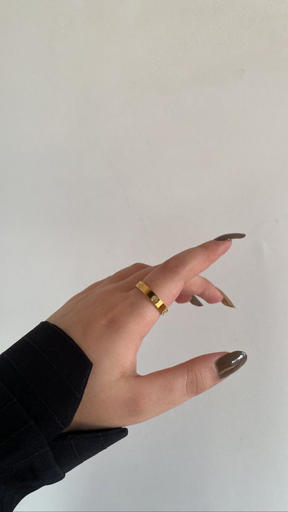 Tiny Genice  ring